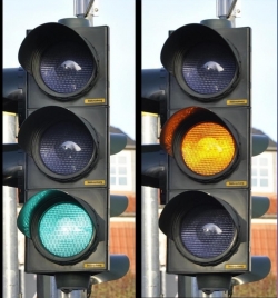 One-Dollar-Unlimited-Traffic-Logo Edited 2 lights.jpg
