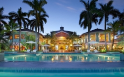 back 5543477-luxury-home-wallpaper-1024x640.jpg